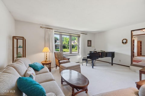 Tiny photo for 406 Coventry Drive, Findlay, OH 45840 (MLS # 10012208)