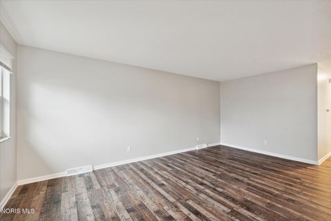 Tiny photo for 5834 Curson Drive, Toledo, OH 43612 (MLS # 10006175)