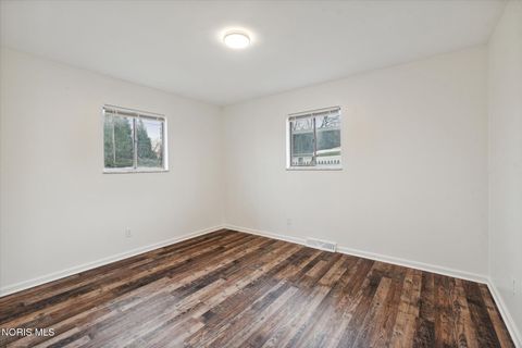 Tiny photo for 5834 Curson Drive, Toledo, OH 43612 (MLS # 10006175)