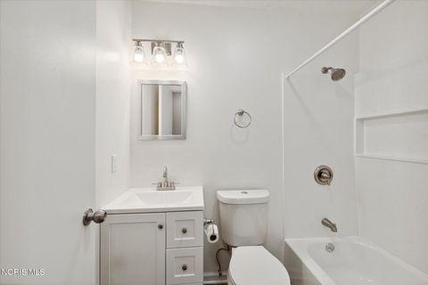 Tiny photo for 5834 Curson Drive, Toledo, OH 43612 (MLS # 10006175)