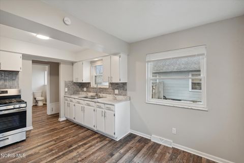 Tiny photo for 5834 Curson Drive, Toledo, OH 43612 (MLS # 10006175)