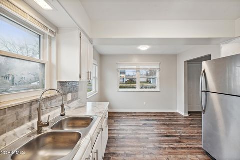 Tiny photo for 5834 Curson Drive, Toledo, OH 43612 (MLS # 10006175)