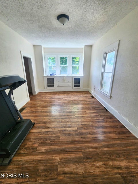 Tiny photo for 3231 Kimball Avenue, Toledo, OH 43610 (MLS # 10012032)