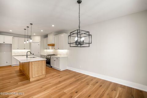 Tiny photo for 9233 Summer Song Lane, Sylvania, OH 43560 (MLS # 10003808)