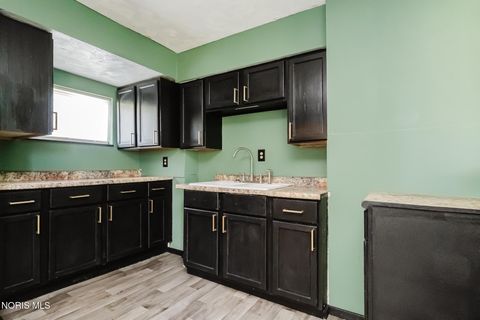Tiny photo for 1809 Park Street, Findlay, OH 45840 (MLS # 10007952)