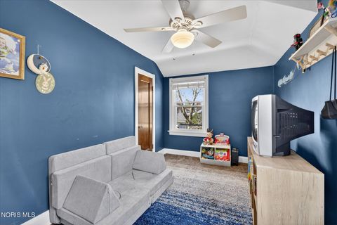 Tiny photo for 4210 Berwick Avenue, Toledo, OH 43612 (MLS # 10006460)