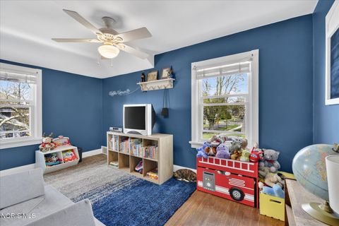 Tiny photo for 4210 Berwick Avenue, Toledo, OH 43612 (MLS # 10006460)