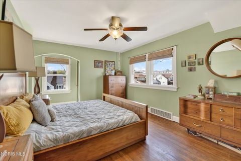 Tiny photo for 4210 Berwick Avenue, Toledo, OH 43612 (MLS # 10006460)