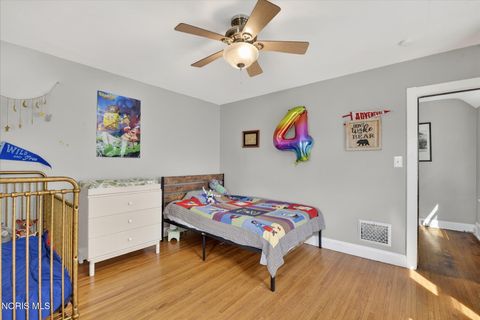 Tiny photo for 4210 Berwick Avenue, Toledo, OH 43612 (MLS # 10006460)