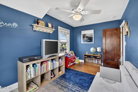 Tiny photo for 4210 Berwick Avenue, Toledo, OH 43612 (MLS # 10006460)