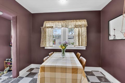 Tiny photo for 4210 Berwick Avenue, Toledo, OH 43612 (MLS # 10006460)