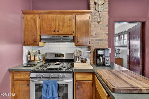 Tiny photo for 4210 Berwick Avenue, Toledo, OH 43612 (MLS # 10006460)