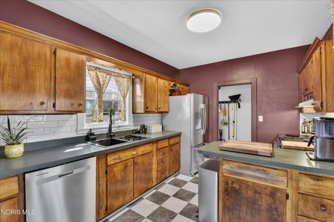 Tiny photo for 4210 Berwick Avenue, Toledo, OH 43612 (MLS # 10006460)