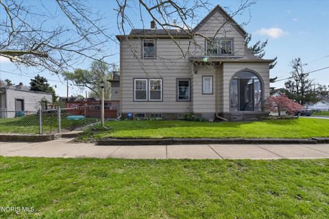 Tiny photo for 4210 Berwick Avenue, Toledo, OH 43612 (MLS # 10006460)