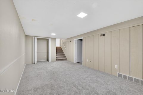 Tiny photo for 2311 Maryann Place, Toledo, OH 43614 (MLS # 10005107)