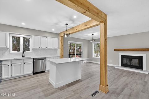 Tiny photo for 2311 Maryann Place, Toledo, OH 43614 (MLS # 10005107)