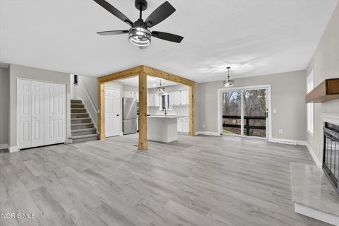 Tiny photo for 2311 Maryann Place, Toledo, OH 43614 (MLS # 10005107)