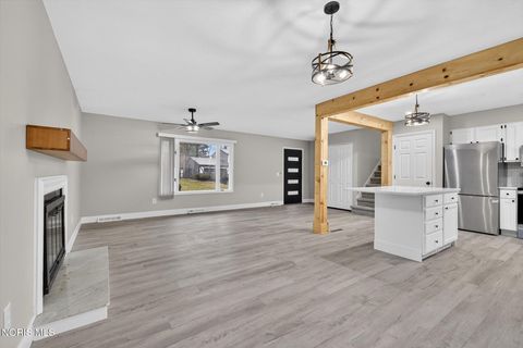 Tiny photo for 2311 Maryann Place, Toledo, OH 43614 (MLS # 10005107)