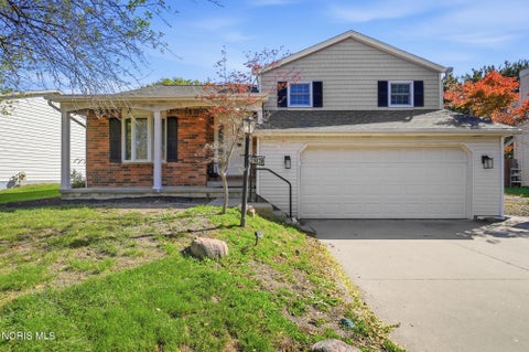 Photo of 26638 Brentfield Road, Perrysburg, OH 43551 (MLS # 10014039)
