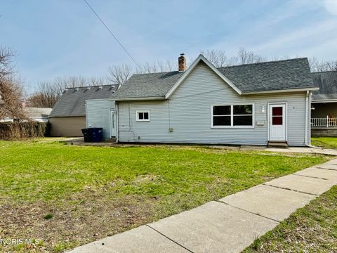 Tiny photo for 219 Storrs St, Toledo, OH 43609 (MLS # 10005593)