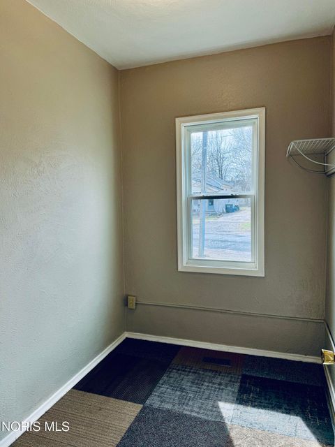 Tiny photo for 219 Storrs St, Toledo, OH 43609 (MLS # 10005593)