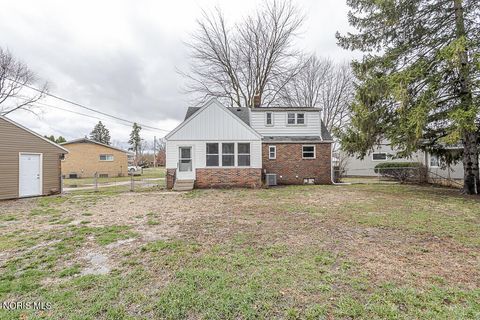 Tiny photo for 5542 Ashdale Court, Toledo, OH 43612 (MLS # 10005241)