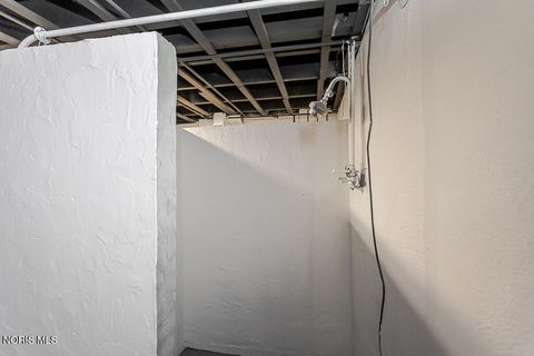 Tiny photo for 5542 Ashdale Court, Toledo, OH 43612 (MLS # 10005241)