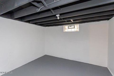 Tiny photo for 5542 Ashdale Court, Toledo, OH 43612 (MLS # 10005241)