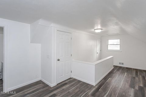 Tiny photo for 5542 Ashdale Court, Toledo, OH 43612 (MLS # 10005241)