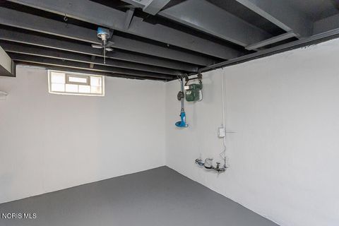 Tiny photo for 5542 Ashdale Court, Toledo, OH 43612 (MLS # 10005241)