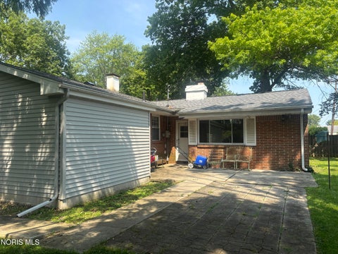 Tiny photo for 910 Hubbel Street, Maumee, OH 43537 (MLS # 10010579)