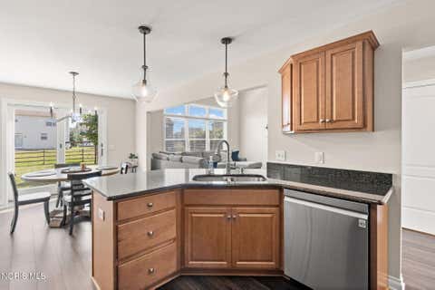 Tiny photo for 25149 Fox Hunt Drive, Perrysburg, OH 43551 (MLS # 10011377)