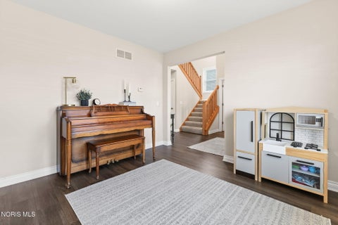 Tiny photo for 25149 Fox Hunt Drive, Perrysburg, OH 43551 (MLS # 10011377)