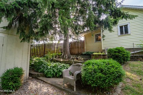 Tiny photo for 133 E Front Street, Napoleon, OH 43545 (MLS # 10010240)