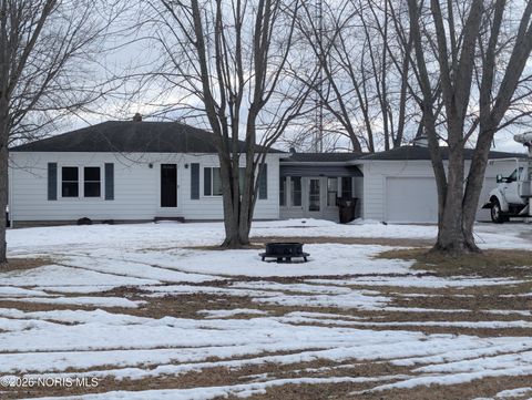 Photo of 4913 Evansport Road, Defiance, OH 43512 (MLS # 10004004)