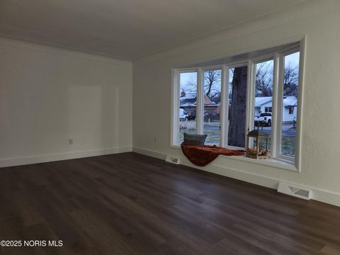 Tiny photo for 5026 Geer Lane, Toledo, OH 43615 (MLS # 10001768)