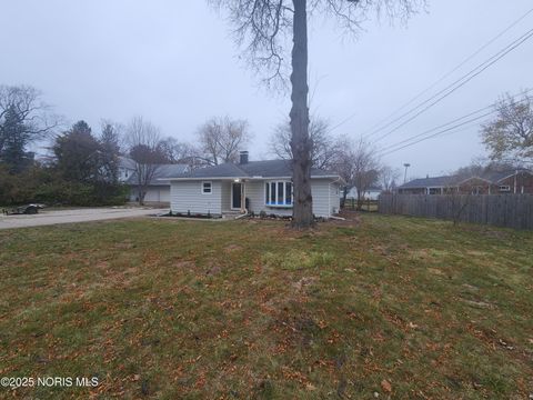 Tiny photo for 5026 Geer Lane, Toledo, OH 43615 (MLS # 10001768)