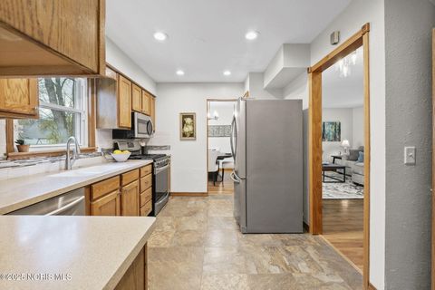 Tiny photo for 525 Orchard View Drive, Maumee, OH 43537 (MLS # 10001603)