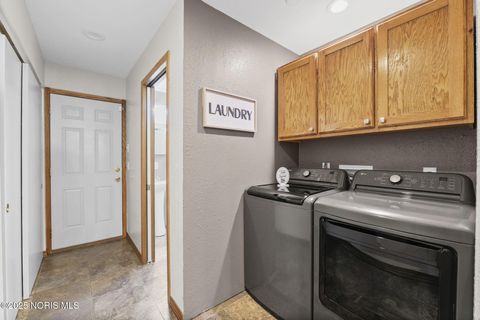 Tiny photo for 525 Orchard View Drive, Maumee, OH 43537 (MLS # 10001603)