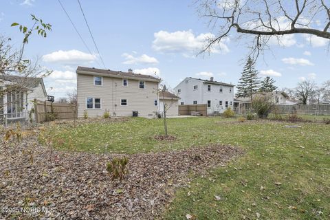 Tiny photo for 525 Orchard View Drive, Maumee, OH 43537 (MLS # 10001603)