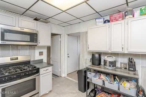 Tiny photo for 4151 Jackman Road, Toledo, OH 43612 (MLS # 10006681)