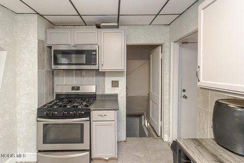 Tiny photo for 4151 Jackman Road, Toledo, OH 43612 (MLS # 10006681)