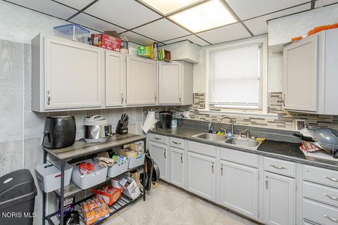 Tiny photo for 4151 Jackman Road, Toledo, OH 43612 (MLS # 10006681)