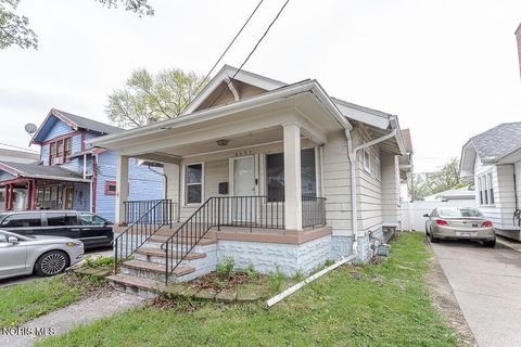 Photo of 4151 Jackman Road, Toledo, OH 43612 (MLS # 10006681)