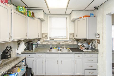 Tiny photo for 4151 Jackman Road, Toledo, OH 43612 (MLS # 10006681)