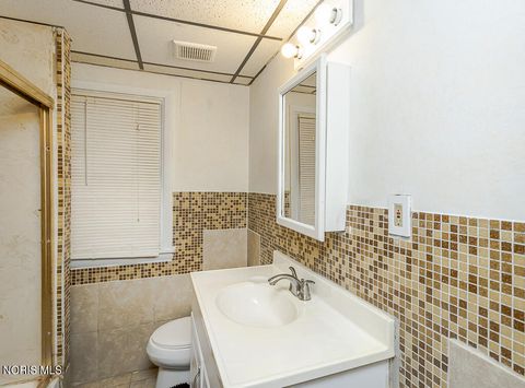 Tiny photo for 4151 Jackman Road, Toledo, OH 43612 (MLS # 10006681)