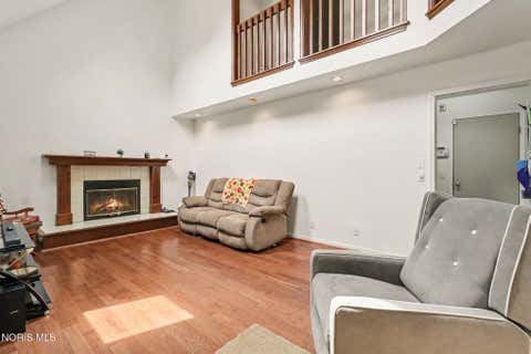 Tiny photo for 2227 Glenrose Lane, Maumee, OH 43537 (MLS # 10010099)