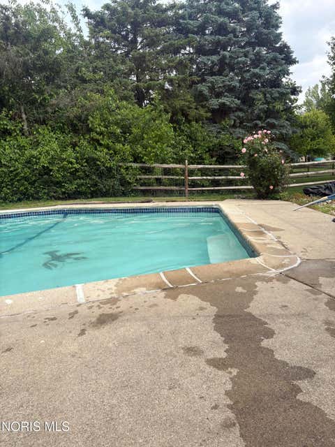 Tiny photo for 2227 Glenrose Lane, Maumee, OH 43537 (MLS # 10010099)