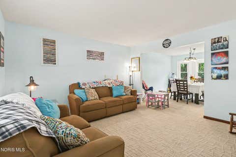 Tiny photo for 2227 Glenrose Lane, Maumee, OH 43537 (MLS # 10010099)