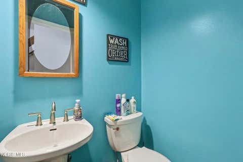 Tiny photo for 2227 Glenrose Lane, Maumee, OH 43537 (MLS # 10010099)